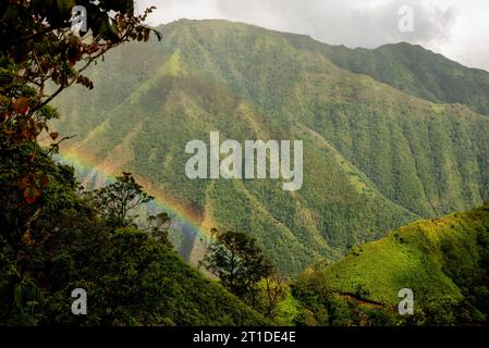 Rainbow in Mount Aorai, Tahiti, Französisch-Polynesien Stockfoto