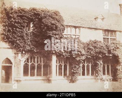 Kreuzgang von Lacock Abbey, um 1844. Platte XVI. Buch: Der Bleistift der Natur. Stockfoto