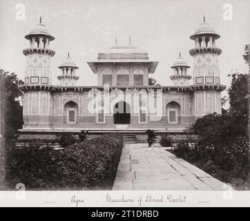 Agra, Mausolem von Etmad Dowlat, Ende 1860 Stockfoto