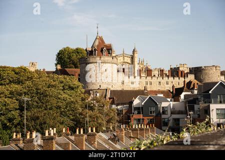 Windsor, England – 9. Oktober 2023: Windsor Castle ist eine königliche Residenz in Windsor in der englischen Grafschaft Berkshire. Stockfoto