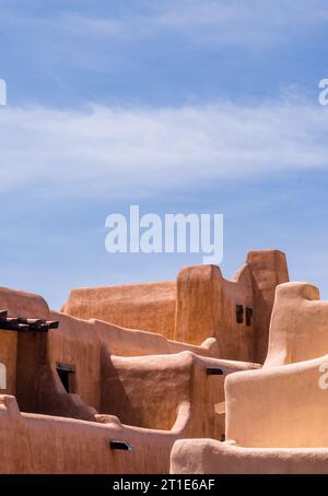 Dächer von lehmbauten in Santa Fe, New Mexico. Stockfoto