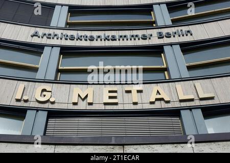 Industriegewerkschaft Metall und Architektenkammer Berlin Industriegewerkschaft Metall und Architektenkammer Berlin, 11.10.2023, Kreuzberg, Alte Jakobstraße, Lindenstraße, Berlin, die Industriegewerkschaft Metall hat ihren Sitz in der Alten Jakobstraße von Berlin. *** Industriegewerkschaft Metall und Architektenkammer Berlin Industriegewerkschaft Metall und Architektenkammer Berlin, 11 10 2023, Kreuzberg, Alte Jakobstraße, Lindenstraße, Berlin hat die Industriegewerkschaft Metall ihren Sitz in der Alten Jakobstraße Stockfoto