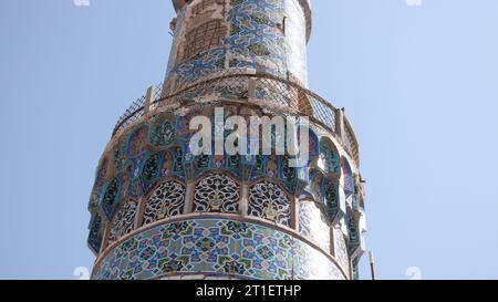Herat. Oktober 2023. Dieses am 12. Oktober 2023 aufgenommene Foto zeigt eine Teilansicht der Großen Moschee von Herat nach einer Serie von Erdbeben in der Provinz Herat, Afghanistan. Mehrere historische Denkmäler und Kulturgüter wurden durch eine Reihe verheerender Erdbeben und Nachbeben beschädigt, die den Herat und die benachbarten Provinzen Badghis und Farah in Westafghanistan erschütterten, sagte Ahmadullah Muttaqi, Provinzdirektor für Information und Kultur von Herat. Quelle: Mashal/Xinhua/Alamy Live News Stockfoto