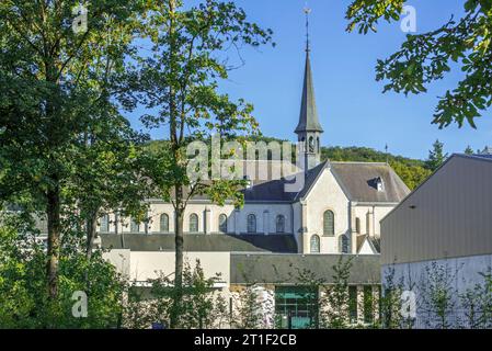 Trappistenabtei von Rochefort / Zisterzienserabtei Notre-Dame de Saint-Rémy, berühmt für seine Brauerei Namur, belgische Ardennen, Wallonien, Belgien Stockfoto