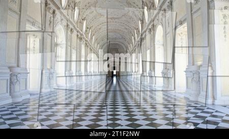 Kreatives Bild der Galerie Reggia di Venaria reale - Italien. Luxuriöse Marmor im barocken Königspalast Stockfoto