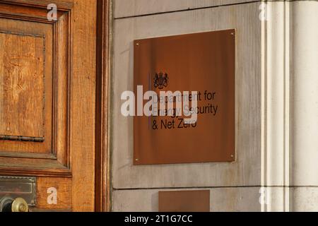 London, Vereinigtes Königreich: 16. September 2023: Das Department for Energy Security and Net Zero (DESNZ) wurde im Februar 2023 von Premierminister Rishi Sunak gegründet. Stockfoto