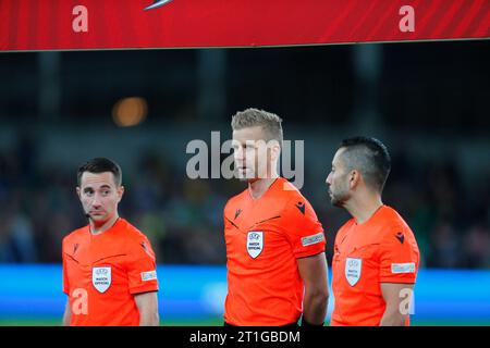 Aviva Stadium, Dublin, Irland. Oktober 2023. Qualifikation der internationalen Fußballgruppe B Euro 2024, Republik Irland gegen Griechenland; Schiedsrichter Gleen Nyberg Credit: Action Plus Sports/Alamy Live News Stockfoto