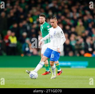 Aviva Stadium, Dublin, Irland. Oktober 2023. Qualifikation der internationalen Fußballgruppe B Euro 2024, Republik Irland gegen Griechenland; Dimitris Pelkas am Ball Credit: Action Plus Sports/Alamy Live News Stockfoto