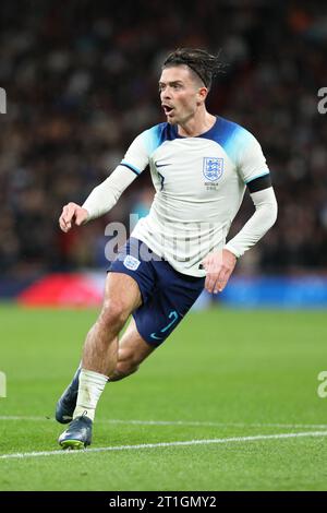 London, Großbritannien. Oktober 2023. Jack Grealish von England während des Freundschaftsspiels zwischen England und Australien im Wembley Community Stadium, London, England am 13. Oktober 2023. Foto von Joshua Smith. Nur redaktionelle Verwendung, Lizenz für kommerzielle Nutzung erforderlich. Keine Verwendung bei Wetten, Spielen oder Publikationen eines einzelnen Clubs/einer Liga/eines Spielers. Quelle: UK Sports Pics Ltd/Alamy Live News Stockfoto