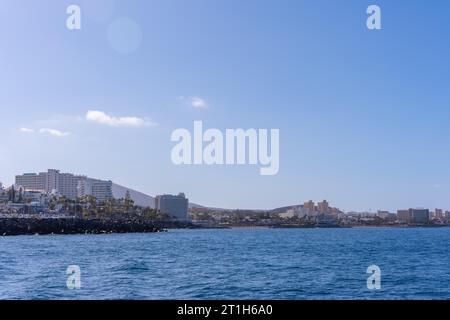 Blick vom Yachthafen der Costa de Adeje im Süden von Teneriffa, Kanarische Inseln Stockfoto
