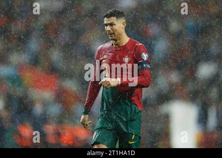 Porto, Portugal. Oktober 2023. Cristiano Ronaldo (POR) Fußball/Fußball : UEFA Euro 2024 Qualifikationsrunde Gruppe J Spiel zwischen Portugal 3-2 Slowakei im Estadio do Dragao in Porto, Portugal . Quelle: Mutsu Kawamori/AFLO/Alamy Live News Stockfoto