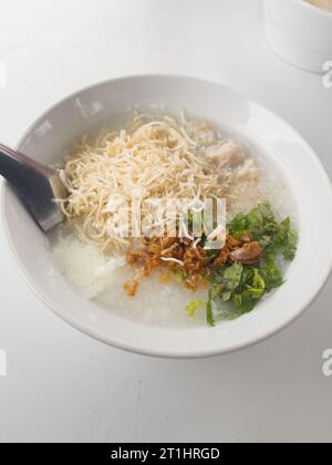 Frühstück thailändischer Reisbrei Congee, Stockfoto Stockfoto