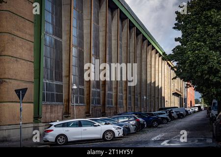 Berlin Mitte OT Moabit Siemens in der Huttenstraße ehemals AEG Turbinenfabrik, Architekt Peter Behrens - 14.10.2023 Berlin *** Berlin Mitte OT Moabit Siemens in der Huttenstraße ehemals AEG Turbinenfabrik, Architekt Peter Behrens 14 10 2023 Berlin Credit: Imago/Alamy Live News Stockfoto