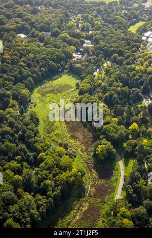 Luftbild, Rombergpark Wiese und Zoo, Rombergpark-Lücklemberg, Dortmund, Ruhrgebiet, Nordrhein-Westfalen, Deutschland ACHTUNGxMINDESTHONORARx60xEURO *** Luftansicht, Rombergpark Lücklemberg, Dortmund, Ruhrgebiet, Nordrhein-Westfalen, Deutschland ATTENTIONxMINESTHONORARx60xEURO Credit: Imago/Alamy Live News Stockfoto