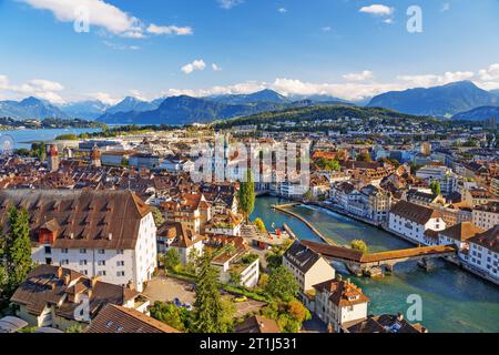 Lucern, Schweiz aus der Vogelperspektive über die Ruess. Stockfoto