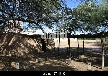 Tumacacori, AZ. USA. 10/9/2023. Die Mission San Cayetano del Tumacácori wurde 1691 von den Jesuiten in der Nähe einer Siedlung von Sobaipuri gegründet Stockfoto