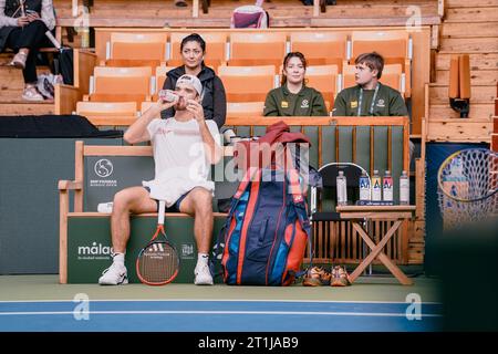 Stockholm, Kungliga tennishallen, Tomáš Macháč gegen Duje Ajduković. Tomáš Macháč gewinnt in zwei Sätzen. Tomáš Macháč Stockfoto