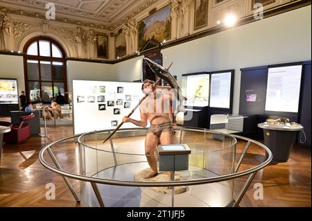 Wien, Österreich. Anthropologiehalle (Homo erectus) im Naturhistorischen Museum Wien Stockfoto