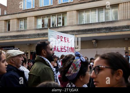 Freier Palästina-Protest im Stadtzentrum von Exeter Stockfoto