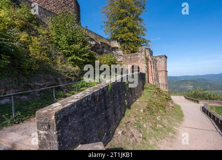 Schloss Trifels ist eine Felsenburg im Pfälzerwald oberhalb der südpfälzischen Stadt Annweiler. Wasgau, Rheinland-Pfalz, Deutschland, Europa Stockfoto