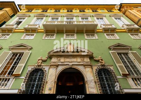 Fassade des Palazzo Baldassarre Lomellini (andere Namen sind palazzo di Cristoforo Spinola oder palazzo Campanella), Genua, Ligurien, Italien. Der Palast Stockfoto
