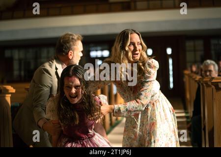 The Exorcist: Believer Danny McCarthy, Olivia ONeill & Jennifer Nettles Stockfoto