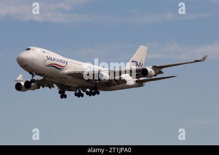 Avión de carga de la aerolínea Silk Way West Airlines Boeing 747 Stockfoto