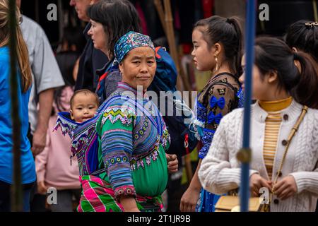 Leute vom Bac Ha Markt in Nordvietnam Stockfoto