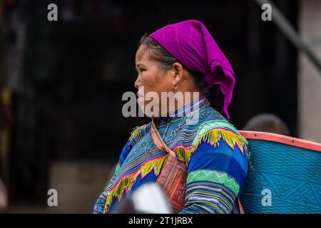 Leute vom Bac Ha Markt in Nordvietnam Stockfoto