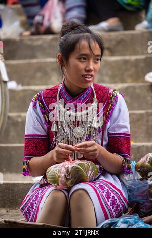 Leute vom Bac Ha Markt in Nordvietnam Stockfoto