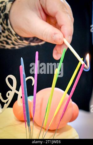 Geburtstagsparty für 8-Jährige Stockfoto