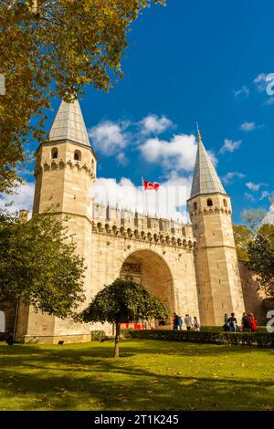 Istanbul, Türkei, 17. Oktober 2022: Bastionen des Topkapi-Palastes Stockfoto