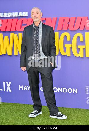 London, Großbritannien. Oktober 2023. Sam Fiel. Roter (grüner) Teppich erscheint für die Vorstellung von „Chicken Run: Dawn of the Nugget“ für die Gala des Bürgermeisters von London im Southbank Centre, Royal Festival Hall während des BFI London Film Festival, London, Großbritannien. Quelle: LFP/Alamy Live News Stockfoto