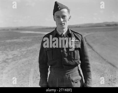 Royal Air Force Bomber Command, 1942-1945. Brustbild von Wing Commander G W Holden, Kommandierender Offizier Nr. 102 Squadron RAF, an Pocklington, Yorkshire. Stockfoto