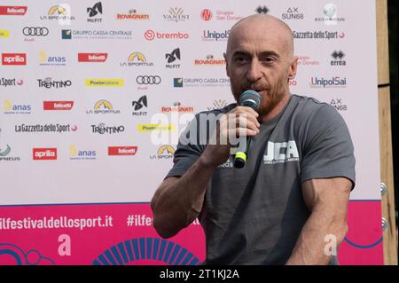 Trient, Italien. Oktober 2023. Jury Chechi (ehemaliger italienischer Turner und Fernsehstar) 2023 Festival dello Sport - Sportfestival, Sportveranstaltungen in Trient, Italien, 14. Oktober 2023 Credit: Independent Photo Agency/Alamy Live News Stockfoto