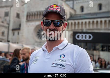 Trient, Italien. Oktober 2023. Dominik Paris (italienischer Alpinski) während des Festivals dello Sport 2023 - Sportfestival, Sportveranstaltungen in Trient, Italien, 14. Oktober 2023 Credit: Unabhängige Fotoagentur/Alamy Live News Stockfoto