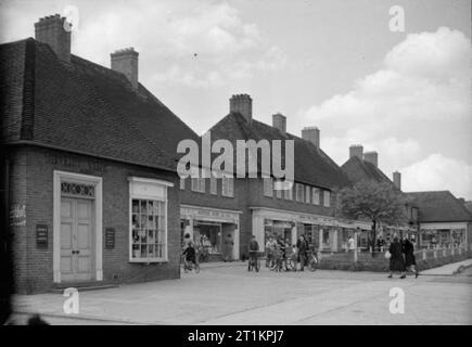 Wiederaufbau nach dem Krieg in Großbritannien - Manchester Benchill Einkaufszentrum auf dem wythenshawe Immobilien, Manchester. Stockfoto