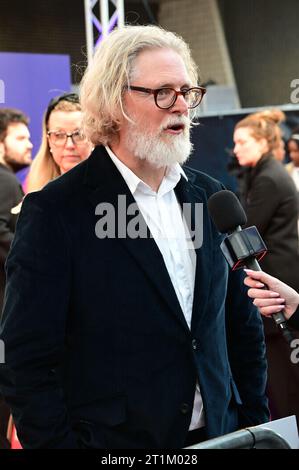 Royal Festival Hall, London, Großbritannien. Oktober 2023. Drehbuchautor Tony McNamara nimmt an der Poor Things - Headline Gala - BFI London Film Festival 2023, London, UK Teil. Quelle: Siehe Li/Picture Capital/Alamy Live News Stockfoto
