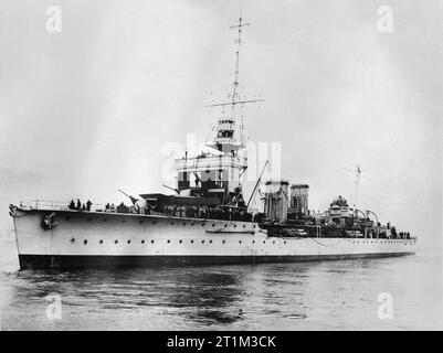 HMS Dragon unterwegs am Abschluss. Stockfoto