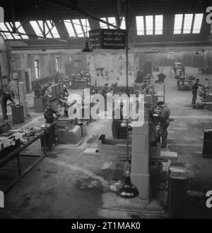 Deutschland unter alliierter Besatzung Allgemeine Ansicht des Engineering Shop im Wachen Abteilung Hochschule in Bonn an. Hier Soldaten Gelegenheit, Fähigkeiten zu Ihnen nützlich im zivilen Leben nach der Demobilisierung zu erfahren. Stockfoto