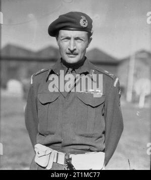 Britische Generäle 1939-1945 Brustbild von Lieutenant General Sir Frederick Browning (1896 - 1966): Brustbild getroffen, als er Kommandeur, Airborne Corps. Stockfoto