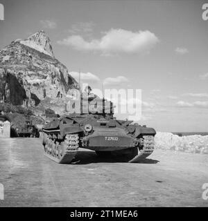 Die britische Armee auf Gibraltar 1942 eine Neu eingetroffen Valentine tank auf Gibraltar, 30. November 1942. Stockfoto