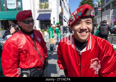 Wächterwinkel bei der 27. St. Patrick's Day Parade in Omotesando, Tokio, Japan. Stockfoto