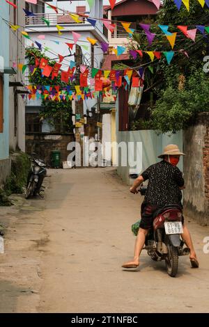 Long Khe, Provinz Bac Ninh, Vietnam. Straßenszene. Stockfoto