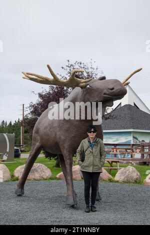 Skulptur von Morris dem Elch am Irving Oil Big Stop in Goobies, Neufundland & Labrador, Kanada Stockfoto