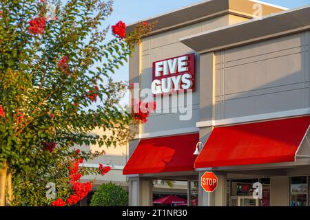 Fünf Jungs frisches, frisch zubereitetes Burger-Restaurant im Shoppes im Bartram Park in Jacksonville, Florida. (USA) Stockfoto