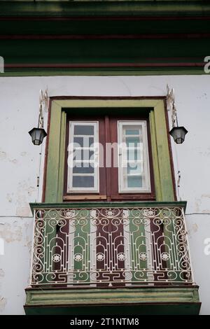 Nahaufnahme eines historischen Fensters, Diamantina, Minas Gerais, Brasilien Stockfoto