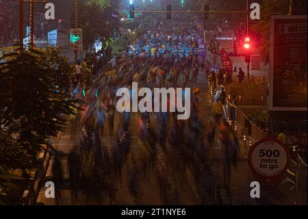 Neu-Delhi, Delhi, Indien. Oktober 2023. Die Teilnehmer nehmen am Vedanta Delhi Halbmarathon 2023 am 15. Oktober 2023 in Neu-Delhi, Indien, Teil. (Kreditbild: © Kabir Jhangiani/ZUMA Press Wire) NUR REDAKTIONELLE VERWENDUNG! Nicht für kommerzielle ZWECKE! Stockfoto