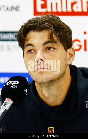 Tokio, Japan. Oktober 2023. Der amerikanische Tennisprofi Taylor Fritz nimmt an einer Pressekonferenz während der Kinoshita Group Japan Open Tennis Championships 2023 im Ariake Coliseum Teil. Dies ist das am längsten laufende ATP Tour-Turnier in Asien, das erstmals 1972 ausgetragen wurde. Das Turnier findet vom 16. Bis 22. Oktober statt. (Kreditbild: © Rodrigo Reyes Marin/ZUMA Press Wire) NUR REDAKTIONELLE VERWENDUNG! Nicht für kommerzielle ZWECKE! Quelle: ZUMA Press, Inc./Alamy Live News Stockfoto