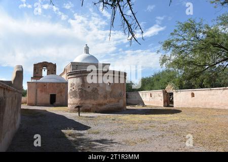 Tumacacori, AZ. USA. 10/9/2023. Die Mission San Cayetano del Tumacácori wurde 1691 von den Jesuiten in der Nähe einer Siedlung von Sobaipuri gegründet Stockfoto